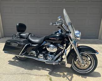 2006 Harley classic approximately 17k miles