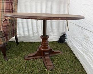 expandable table / goes up and down