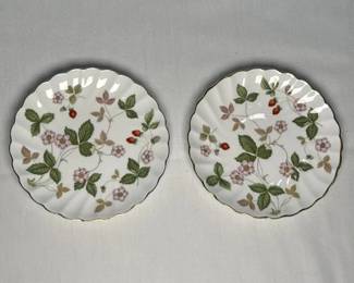 Wedgwood Wild Strawberry Bone China Dessert Plates – Pair