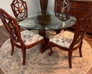 Table w/ 5 Chairs