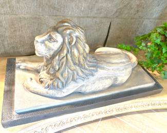 Large reclining lion