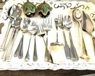 Assorted serving pieces