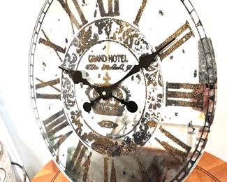 Mirror glass Paris Grand Hotel clock