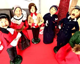 Byers' Choice carolers