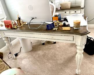 Shabby Chic whitewash desk
