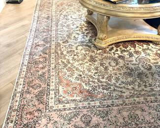 8X10 pastel tones rug