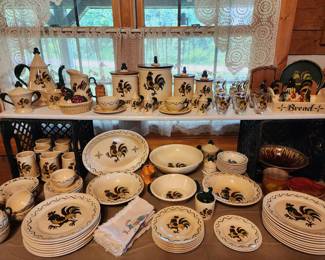 Metlox Poppytrail California Provincial Rooster Dishes