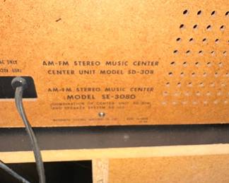Panasonic SE-3080 AM/FM 8-Track Stereo System with Speakers