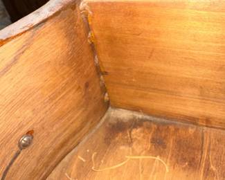 Tiger Oak Serpentine Front Dresser with Mirror