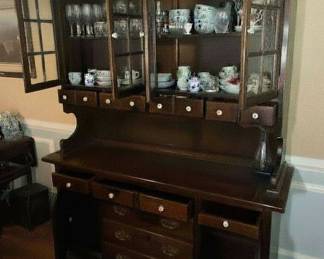 Ethan Allen Old Tavern Pine Hutch and Buffet