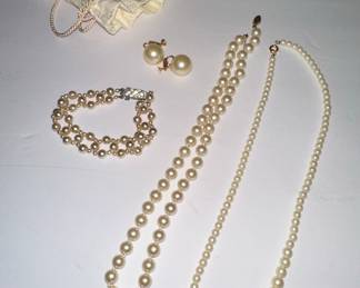 Assorted Faux Pearl Jewelry
