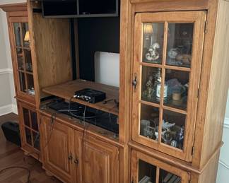 Traditional Style Media Entertainment Center