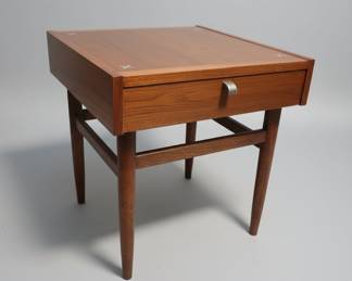 Merton Gershun for American of Martinsville Mid-Century Modern Walnut Side Table