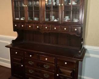 Ethan Allen Old Tavern Pine Hutch and Buffet