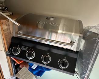 Nexgrill 4-Burner Gas Grill