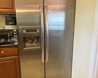 Whirlpool Conquest Side-by-Side Refrigerator