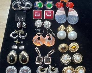 Vintage Costume Earrings 