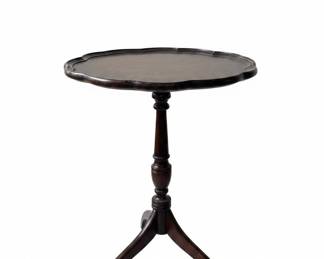 Vintage Mahogany Pie Crust Tripod Pedestal Table