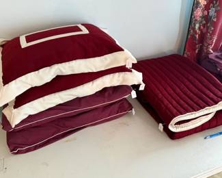 Aggie Linens