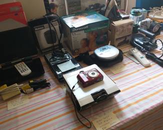 Nikon Coolpix L20, dehumidifier, heater, clocks