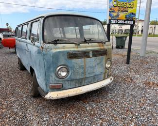 FOR SALE —  71 VW bus, decent shape, no motor, new tires & wiring harness. Bill of Sale.  Asking $4600.  All offers considered. 