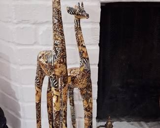 Decorate giraffes
