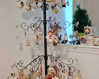 Full ornament tree!