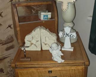 File Cabinet- Crossrs - Lamp