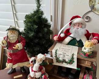 MC131Vintage Holiday Santas, Animated Desk Santa, Music Box Santa And More