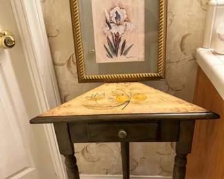 MC257Vintage Painted Corner Table And Art
