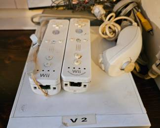 Nintendo Wii & Accessories