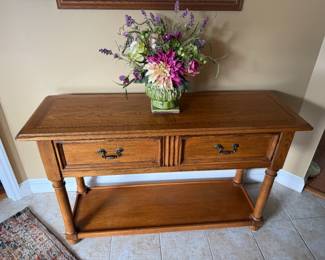 Broyhill Oak 2 Drawer Rustic Style Console Table