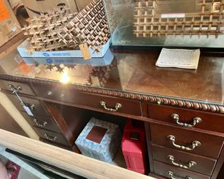 desk
