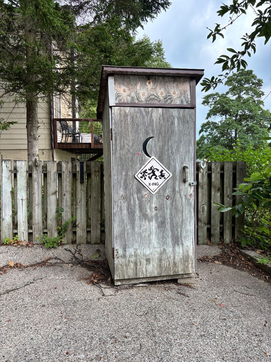 Decorative tool shed 