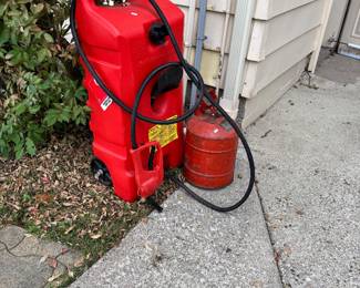 Gas cans