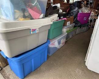 Totes are organized & loaded with ladies quality clothing!