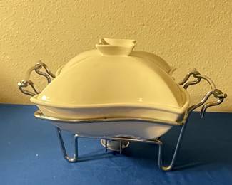 Godinger Siena White Porcelain Casserole Dish with Warming Stand