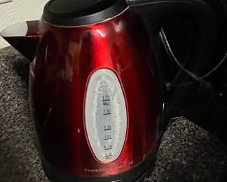 Hamilton Beach Electric Kettle with LED Light Ring