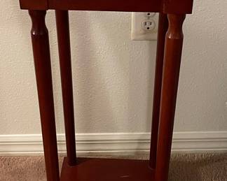 Bombay Company Regency Style Mahogany Pedestal Stand with Green Marble Top