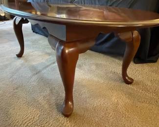 Broyhill Queen Anne Style Oval Coffee Table