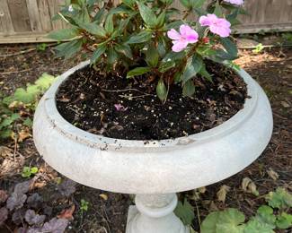 Bird bath with impatiens.