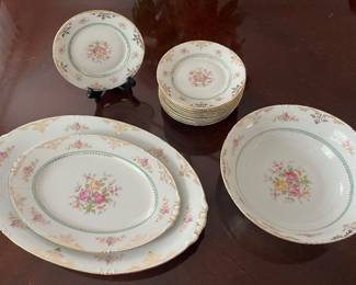 14-peace porcelain dinnerware set by Winterling (Bavaria, Germany).