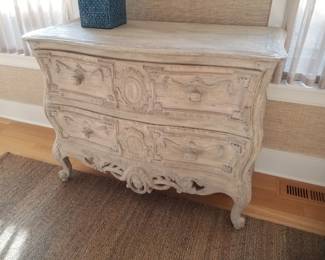 Carved wooden 2-drawer dresser