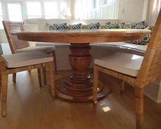 Pedestal table detail