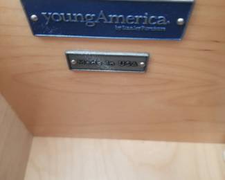 5-drawer dresser by Young America