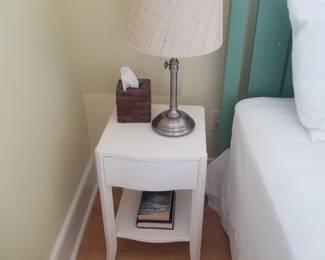 End table; table lamp