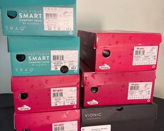 Womens Shoes Sizes 8.5 9 7 Pairs Featuring Alegria Traq By Alegria Vionic