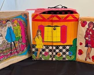 03 1968 Mattel Barbie Vinyl House Playset And 1958 Doll Case With Barbies And Clothes