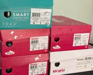 5 Pairs Of Womens Shoes Size 9 Alegria Traq By Alegria