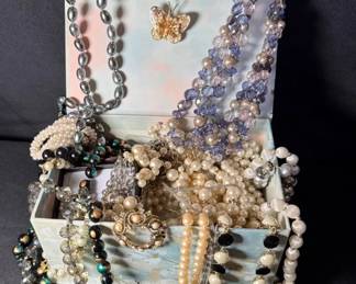 Costume Jewelry Mystery Lot Simulated Pearls, Bead Necklaces And Pins